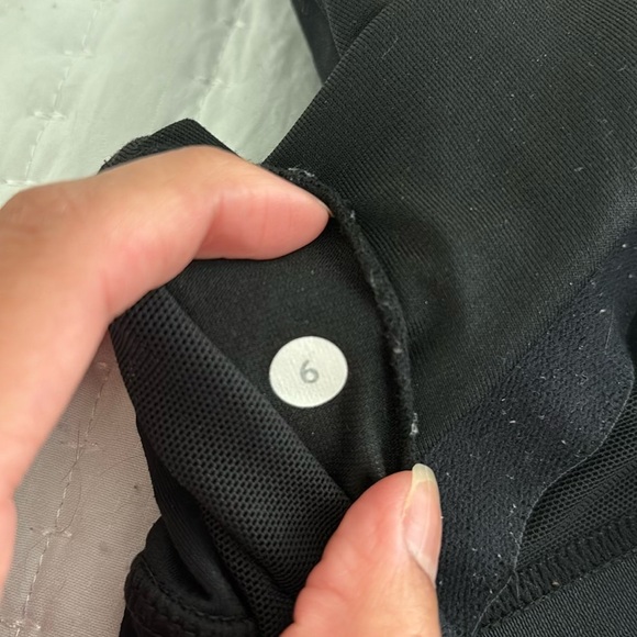 Lululemon Tank - Picture 5 of 6